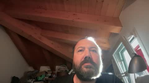 Nutelloso online show from November 2025 07:51:01 AM