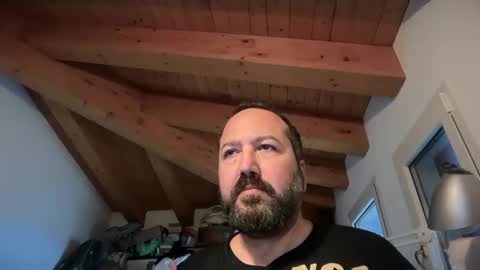 Nutelloso online show from November 2025 08:25:02 AM