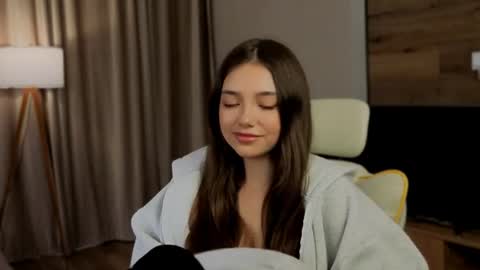 Rachel online show from June 2026 07:31:02 PM