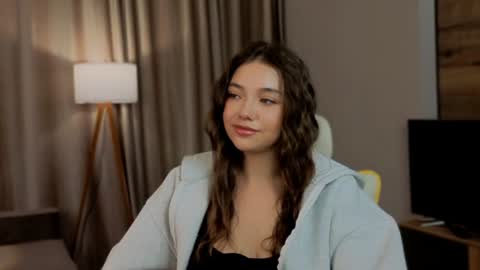 Rachel online show from June 2026 07:15:01 PM