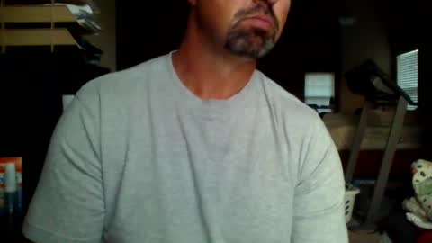 nvrenuff1979 online show from September 2025 11:36:01 AM