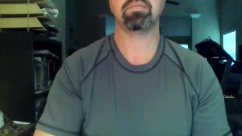 nvrenuff1979 online show from February 2026 12:52:02 PM