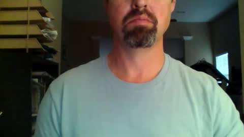 nvrenuff1979 online show from February 2026 12:45:02 PM