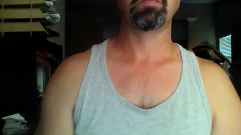 nvrenuff1979 online show from May 2026 10:44:01 AM