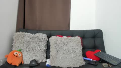 Nia online show from December 2024 06:04:01 AM