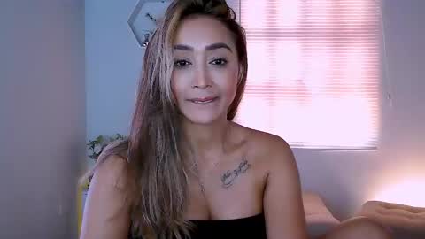 Nycole online show from January 2025 03:35:02 PM