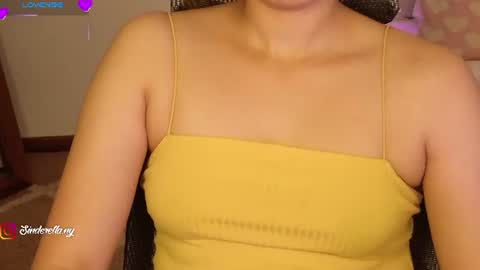 Snapshot of nylaahhh chatting on June 2026 01:26:02 AM Nylaah online show from June 2026 01:26:02 AM