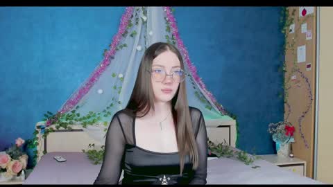 Snapshot of nymphalean chatting on January 2025 05:50:01 PM Kat online show from January 2025 05:50:01 PM