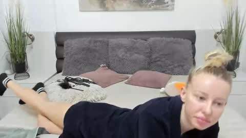 NyokoAnya online show from October 2025 07:01:02 AM