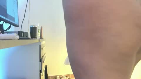 nyomi browm online show from April 2026 02:19:01 PM