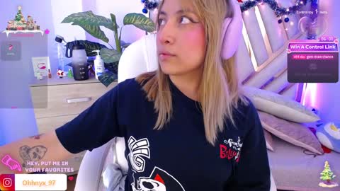 Alex   .    online show from December 2024 08:01:01 AM