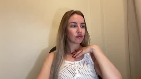 Anastasia online show from May 2026 07:04:02 AM