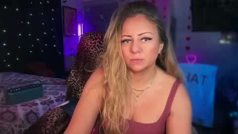 nyxxen online show from February 2026 01:02:01 AM