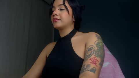 Snapshot of obeyval chatting on October 2025 11:34:02 PM Vale online show from October 2025 11:34:02 PM