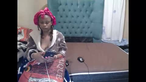 Snapshot of obsessedmimi chatting on May 2026 07:26:02 PM obsessedmimi online show from May 2026 07:26:02 PM