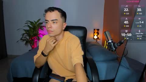 Obzidyan online show from September 2025 05:23:01 PM