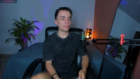 Obzidyan online show from October 2025 10:53:02 PM