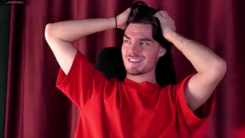 Snapshot of oceanheat chatting on October 2025 10:23:02 AM OceanHeart online show from October 2025 10:23:02 AM