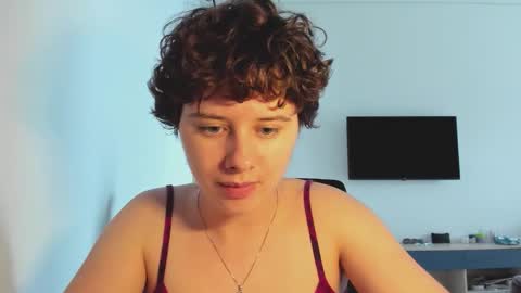 Evie online show from February 2026 05:50:02 AM