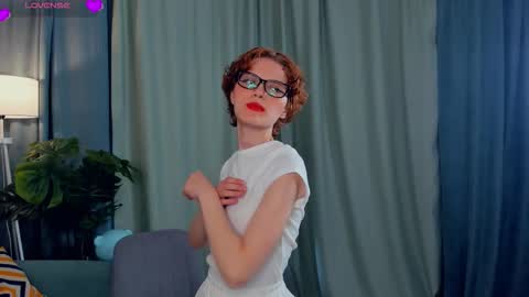 Snapshot of odettechurchwell chatting on September 2025 04:35:01 AM Eli online show from September 2025 04:35:01 AM