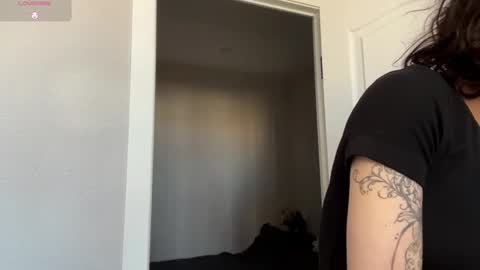 Snapshot of odettehatt chatting on May 2026 05:03:01 AM Thea online show from May 2026 05:03:01 AM