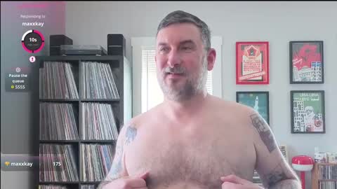 Office Dad online show from March 2026 06:33:01 PM