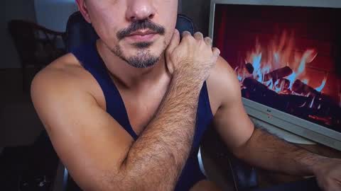 officeman7 online show from December 2024 06:20:02 PM