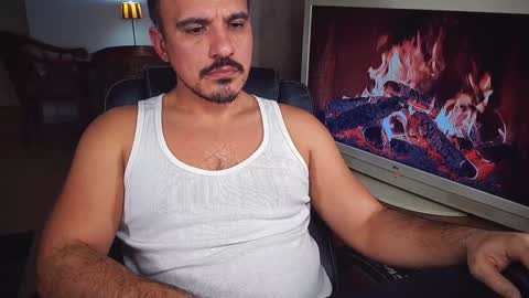 officeman7 online show from December 2024 05:46:01 PM