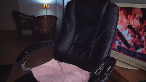 officeman7 online show from January 2025 04:36:01 PM