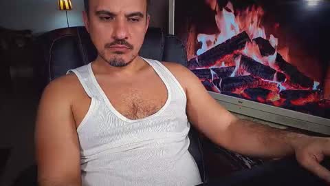 officeman7 online show from February 2025 05:28:01 PM