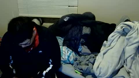 oscar flores online show from December 2025 11:37:01 AM