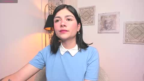 Snapshot of oh__holly chatting on October 2025 01:14:02 AM Holly online show from October 2025 01:14:02 AM