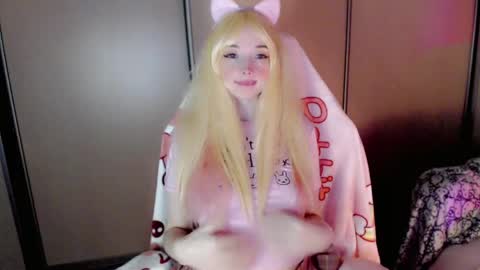 Snapshot of oh_pichuu chatting on June 2026 12:01:02 AM Milly online show from June 2026 12:01:02 AM