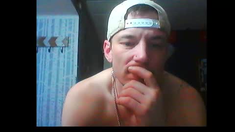 Snapshot of oh_you_know69 chatting on December 2024 03:58:01 PM who dares toss me some tips lets have fun online show from December 2024 03:58:01 PM