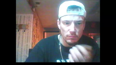 Snapshot of oh_you_know69 chatting on January 2025 09:18:01 PM who dares toss me some tips lets have fun online show from January 2025 09:18:01 PM