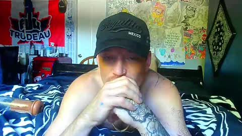 Snapshot of oh_you_know69 chatting on September 2025 11:39:02 PM who dares toss me some tips lets have fun online show from September 2025 11:39:02 PM