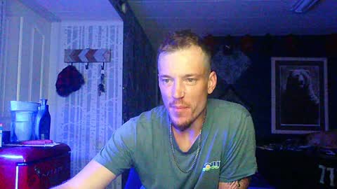 Snapshot of oh_you_know69 chatting on September 2025 08:52:02 AM who dares toss me some tips lets have fun online show from September 2025 08:52:02 AM