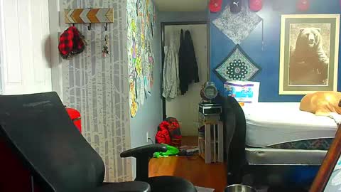 Snapshot of oh_you_know69 chatting on October 2025 12:38:01 AM who dares toss me some tips lets have fun online show from October 2025 12:38:01 AM