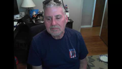 ohfukitsbob online show from October 2025 02:18:02 PM