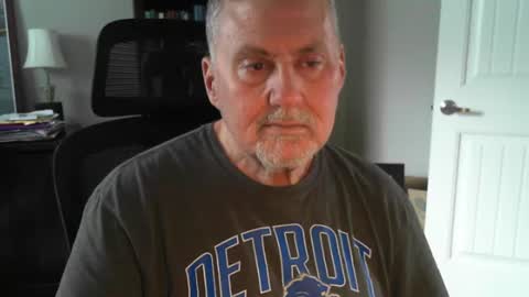 Snapshot of ohfukitsbob chatting on July 2026 05:05:02 PM ohfukitsbob online show from July 2026 05:05:02 PM