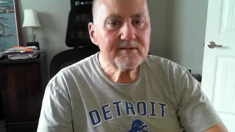 Snapshot of ohfukitsbob chatting on July 2026 05:37:02 PM ohfukitsbob online show from July 2026 05:37:02 PM