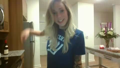 ohkaybby online show from February 2026 02:40:02 AM