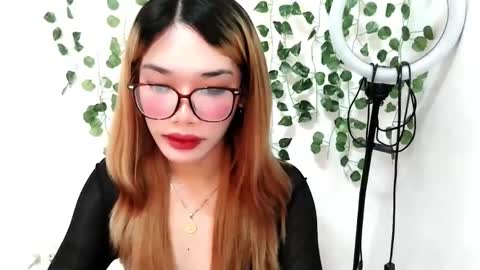 ohmyalessandraxcx online show from November 2025 09:48:02 PM