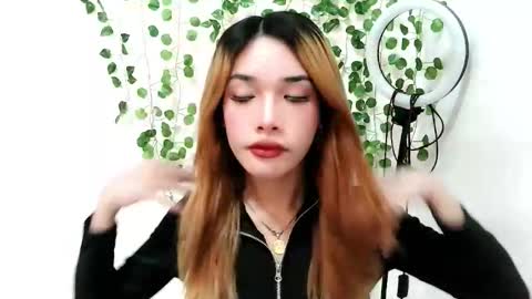 ohmyalessandraxcx online show from November 2025 09:15:01 PM