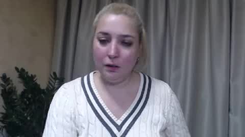 Snapshot of ohsweetiren chatting on November 2025 07:08:01 AM Iren online show from November 2025 07:08:01 AM