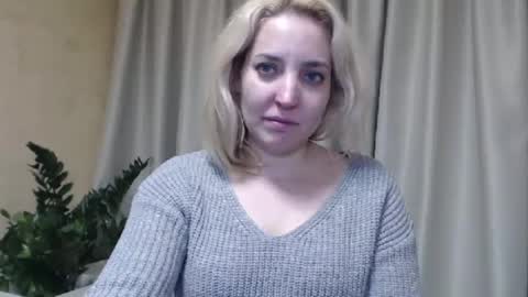 Snapshot of ohsweetmari chatting on February 2025 08:58:02 PM Mari online show from February 2025 08:58:02 PM