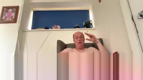 Snapshot of oiljames167 chatting on October 2025 08:37:01 AM oiljames167 online show from October 2025 08:37:01 AM