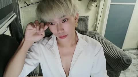 Snapshot of oishii_ii chatting on May 2026 06:57:01 PM oishii online show from May 2026 06:57:01 PM