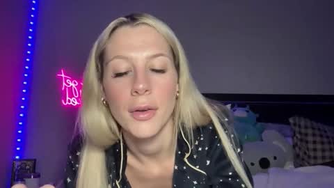 Snapshot of okchelsea chatting on October 2025 12:24:02 AM okchelsea online show from October 2025 12:24:02 AM