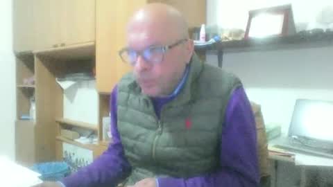 Snapshot of olak21 chatting on November 2025 11:27:01 AM olak21 online show from November 2025 11:27:01 AM
